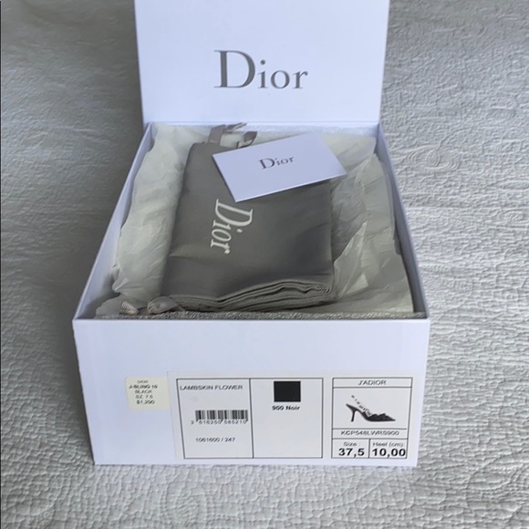 ❌SOLD❌Dior Black Lambskin Flower Slingback heel 4” - Picture 12 of 12